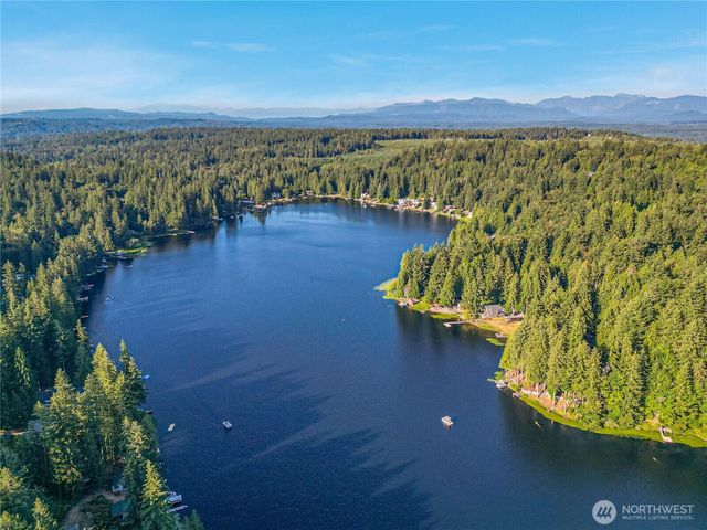 3211 W Ames Lake Drive NE, Redmond, WA 98053