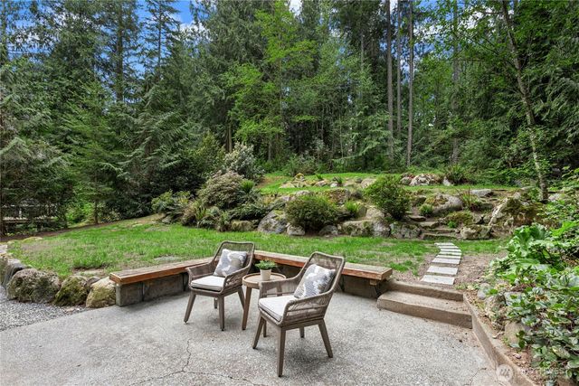 3211 W Ames Lake Drive NE, Redmond, WA 98053
