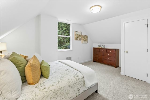 3211 W Ames Lake Drive NE, Redmond, WA 98053