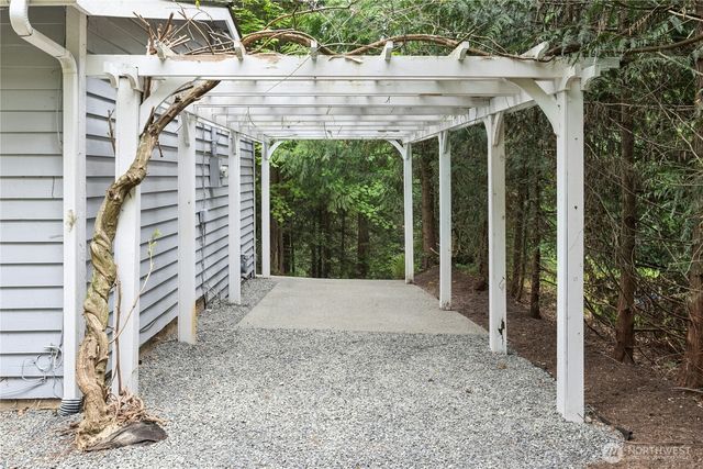 3211 W Ames Lake Drive NE, Redmond, WA 98053