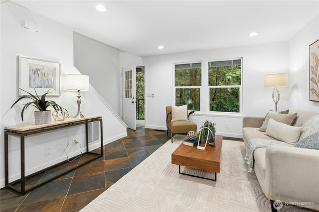 3211 W Ames Lake Drive NE, Redmond, WA 98053