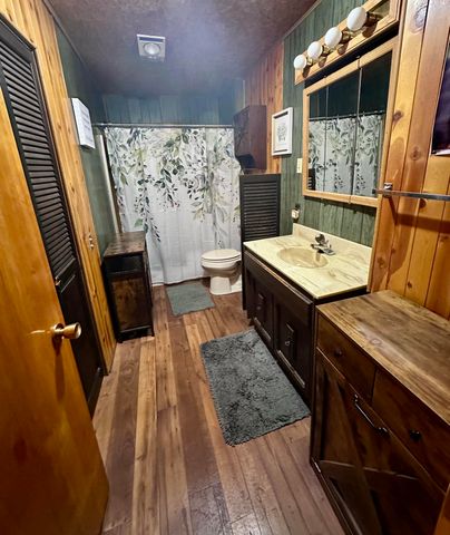 621 Jefferson Street, Klamath Falls, OR 97601
