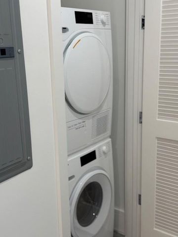 220 Lake Shore Drive 717, West Palm Beach, FL 33403