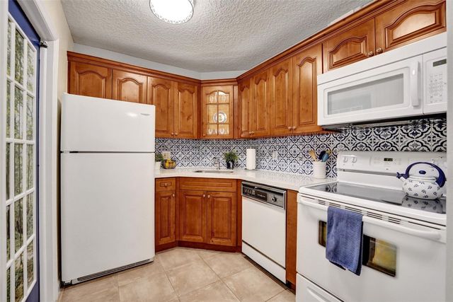 1920 NE 1st Terrace 109H, Wilton Manors, FL 33305