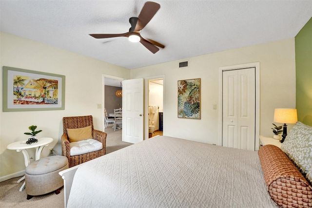 1920 NE 1st Terrace 109H, Wilton Manors, FL 33305