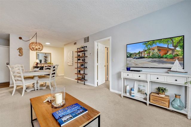 1920 NE 1st Terrace 109H, Wilton Manors, FL 33305