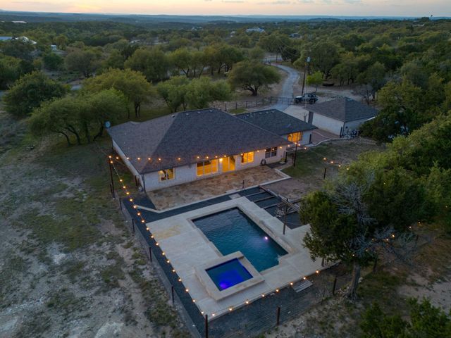 500 Madrone Ranch TRL, Dripping Springs, TX 78620