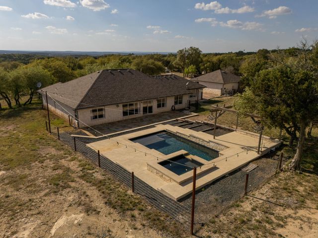 500 Madrone Ranch TRL, Dripping Springs, TX 78620
