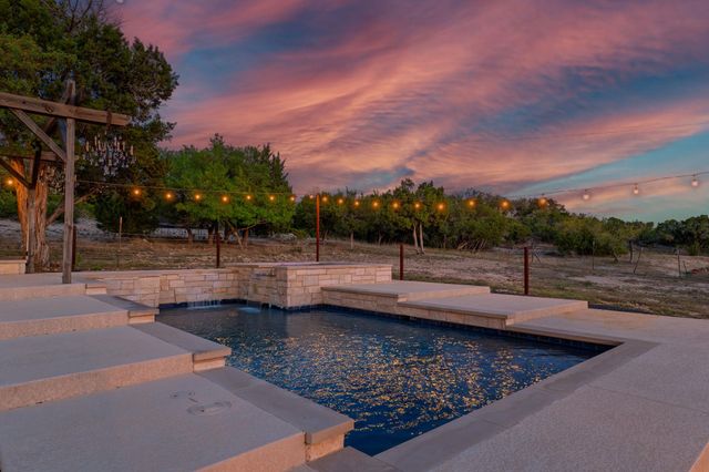 500 Madrone Ranch TRL, Dripping Springs, TX 78620