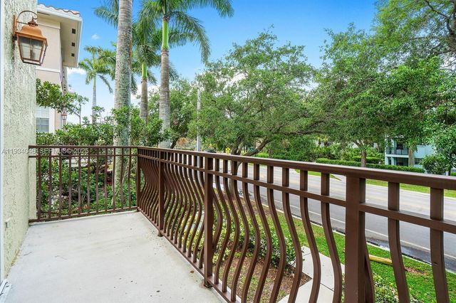 888 University Boulevard, Jupiter, FL 33458