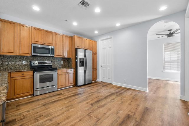 888 University Boulevard, Jupiter, FL 33458