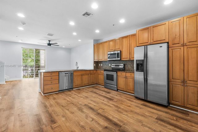 888 University Boulevard, Jupiter, FL 33458