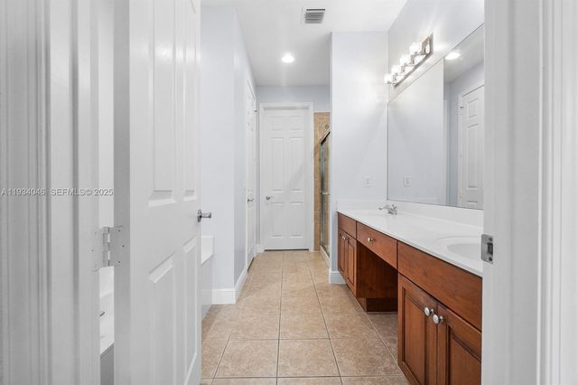 888 University Boulevard, Jupiter, FL 33458