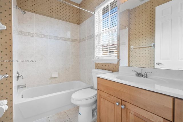 888 University Boulevard, Jupiter, FL 33458