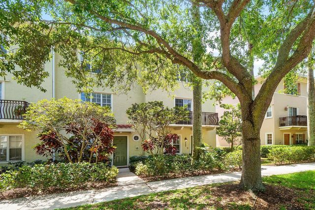 888 University Boulevard, Jupiter, FL 33458