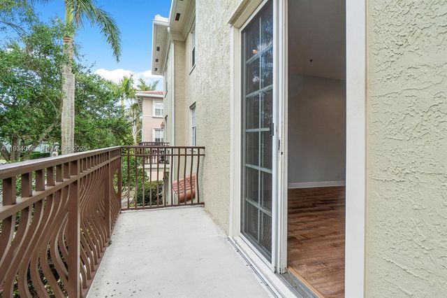 888 University Boulevard, Jupiter, FL 33458