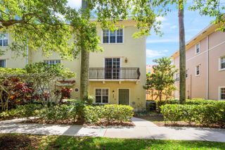 888 University Boulevard, Jupiter, FL 33458