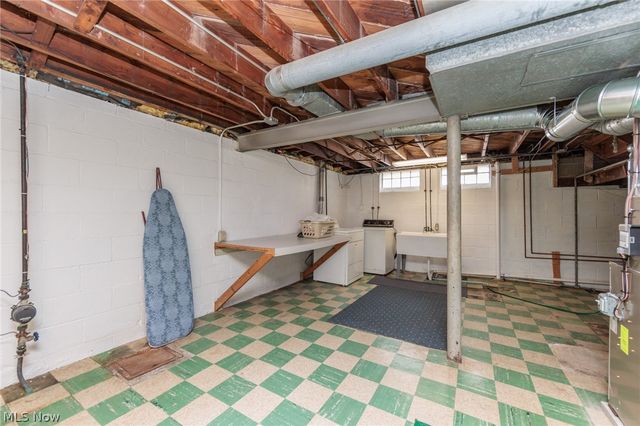 6025 E 135th Street, Garfield Heights, OH 44125