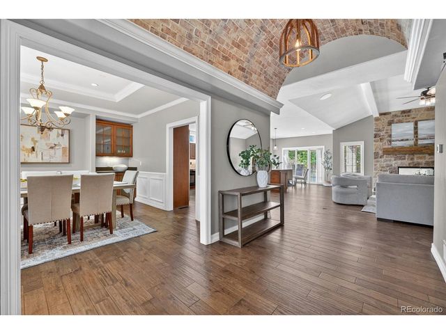 25 Blue Heron Dr, Thornton, CO 80241