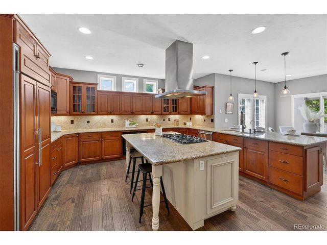 25 Blue Heron Dr, Thornton, CO 80241