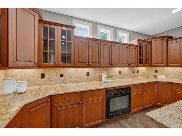 25 Blue Heron Dr, Thornton, CO 80241