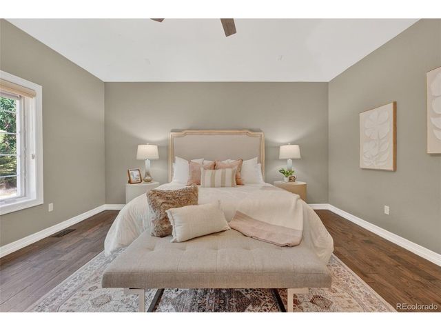 25 Blue Heron Dr, Thornton, CO 80241