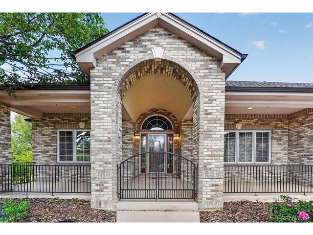 25 Blue Heron Dr, Thornton, CO 80241