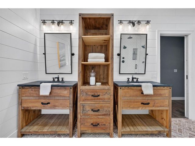 25 Blue Heron Dr, Thornton, CO 80241