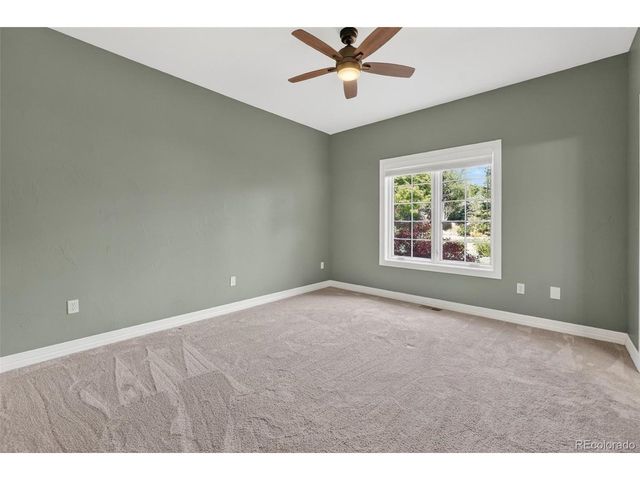 25 Blue Heron Dr, Thornton, CO 80241