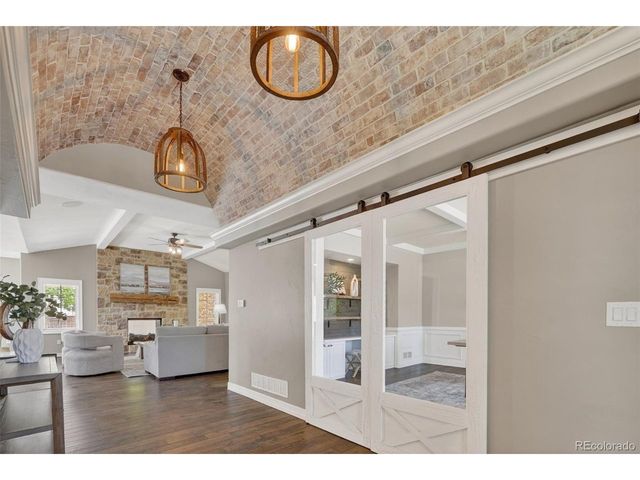 25 Blue Heron Dr, Thornton, CO 80241