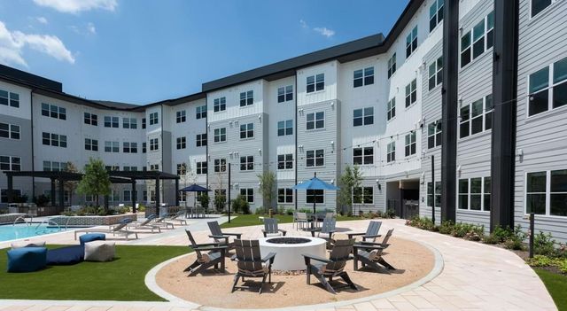 19101 Town Ridge Lane 4313, Webster, TX 77598