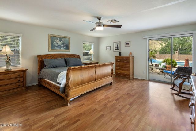 2120 E VISTA BONITA Drive, Phoenix, AZ 85024