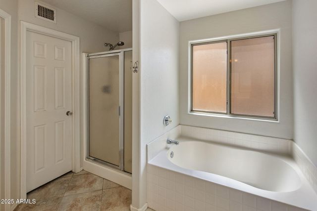 2120 E VISTA BONITA Drive, Phoenix, AZ 85024