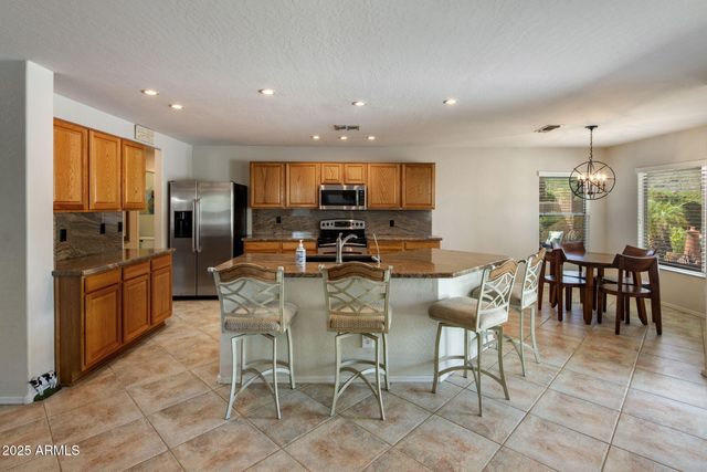 2120 E VISTA BONITA Drive, Phoenix, AZ 85024