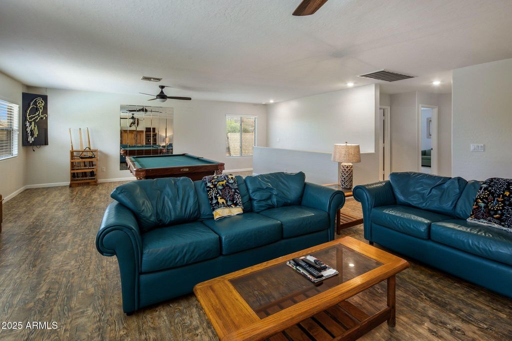 Image 20 of property listing at 2120 E VISTA BONITA Drive, Phoenix, AZ 85024