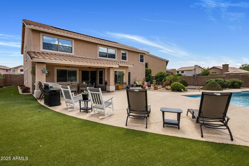 Image 28 of property listing at 2120 E VISTA BONITA Drive, Phoenix, AZ 85024