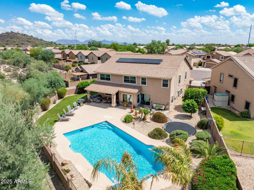 Image 33 of property listing at 2120 E VISTA BONITA Drive, Phoenix, AZ 85024