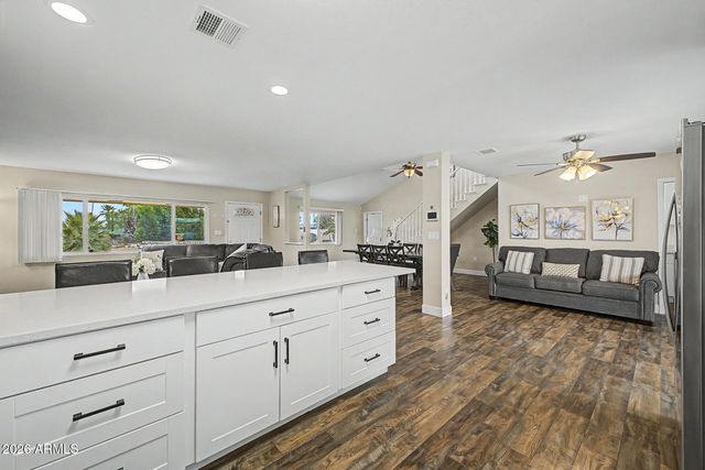 2837 W UNION HILLS Drive, Phoenix, AZ 85027