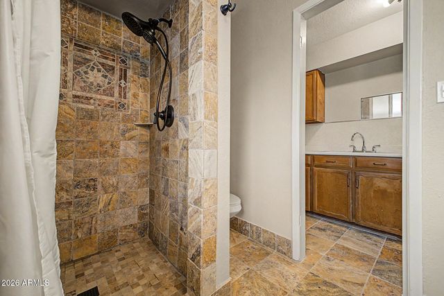 2837 W UNION HILLS Drive, Phoenix, AZ 85027