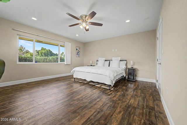 2837 W UNION HILLS Drive, Phoenix, AZ 85027