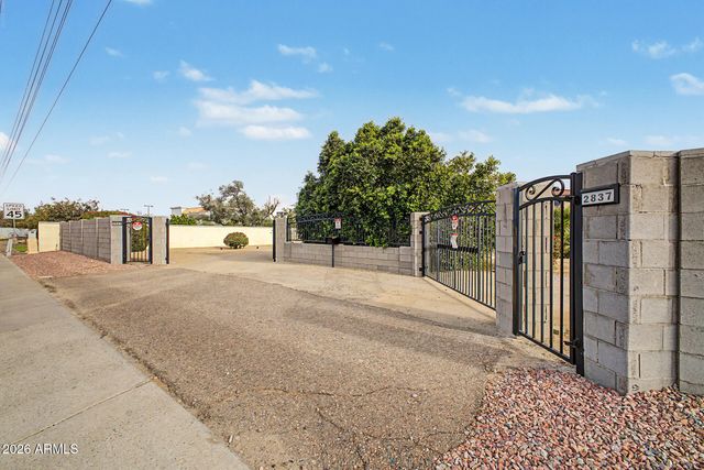 2837 W UNION HILLS Drive, Phoenix, AZ 85027