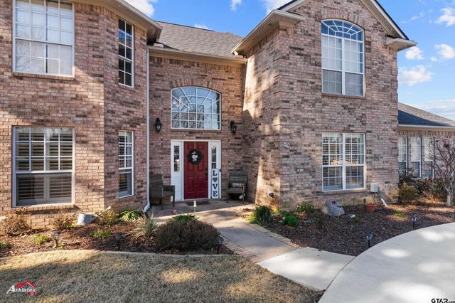 3815 Holly Ridge Dr, Longview, TX 75605