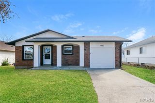 3252 Yvette Court, Florissant, MO 63031