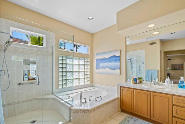 872 Mission Creek Drive, Palm Desert, CA 92211