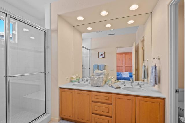 872 Mission Creek Drive, Palm Desert, CA 92211