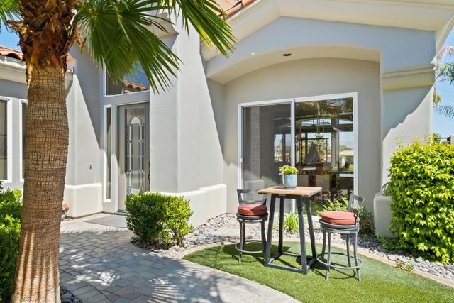 872 Mission Creek Drive, Palm Desert, CA 92211