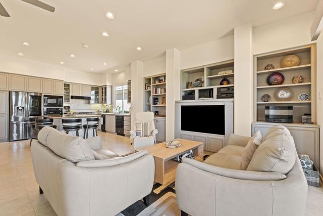 872 Mission Creek Drive, Palm Desert, CA 92211