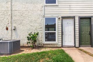 8713 Village Of Fondren Drive 8713, Houston, TX 77071