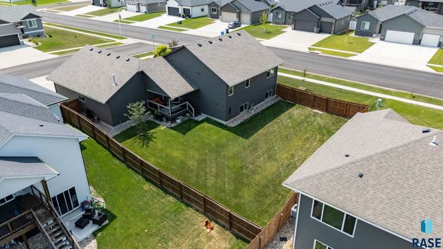 6800 E Smyrna Cir Circle, Sioux Falls, SD 57110