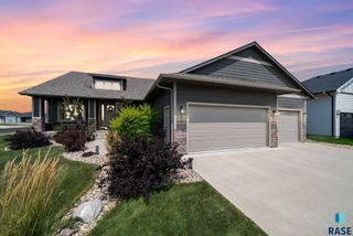 6800 E Smyrna Cir Circle, Sioux Falls, SD 57110